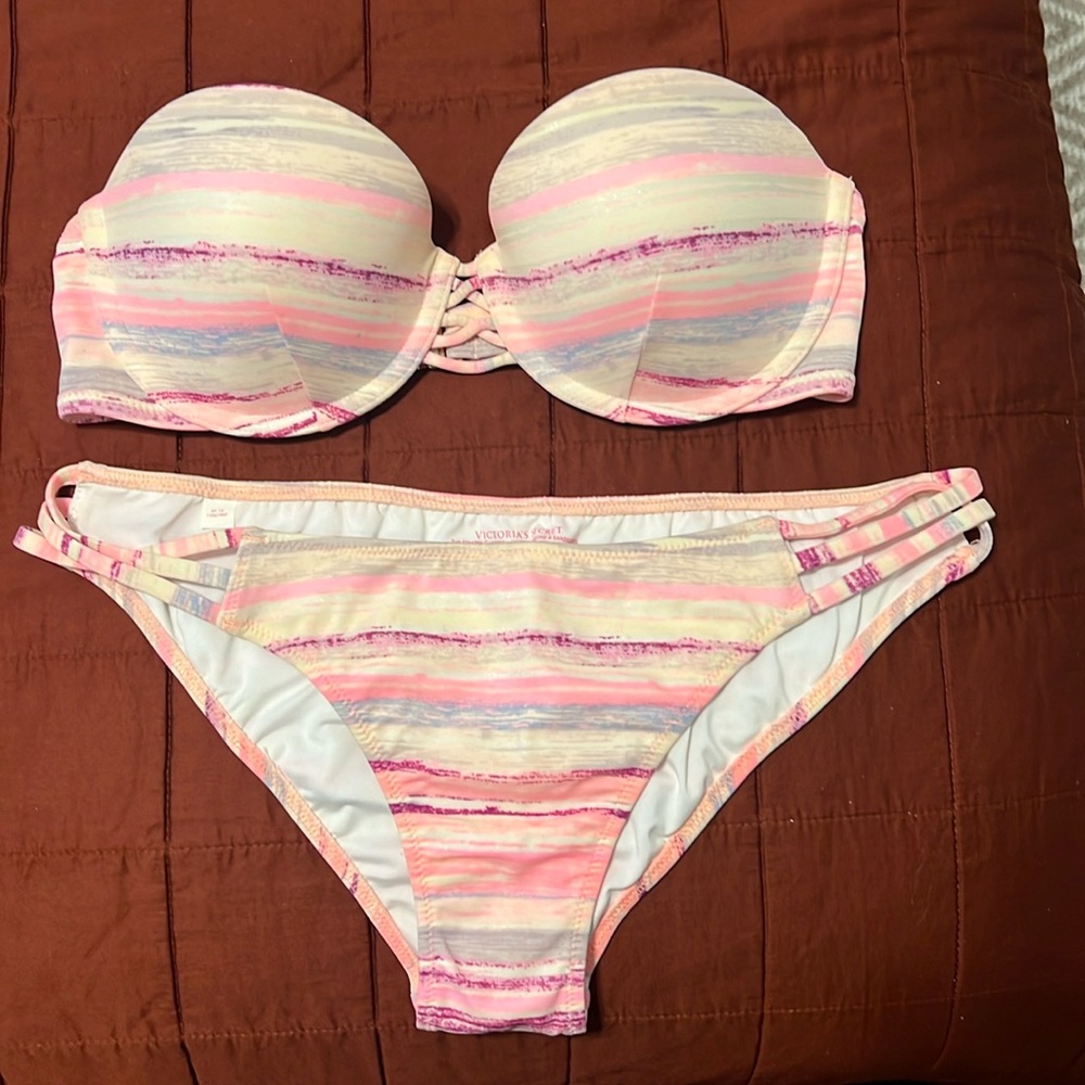 Victorias Secret swimsuit. 32D strapless top & Medium bottom